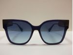 MaxandCo_0036_90W_z-000